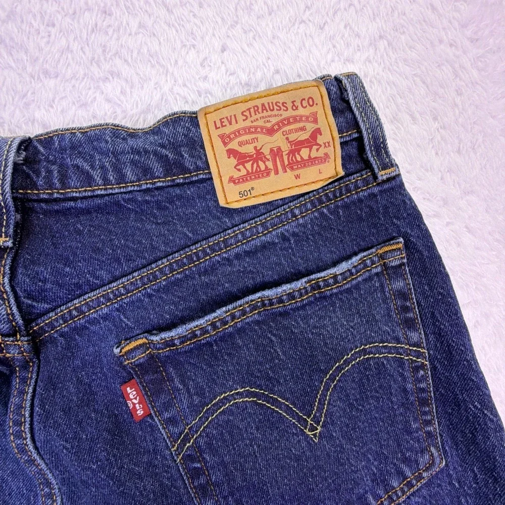 Levis tag says
